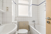 Badezimmer - Gemütliche 2-Raumwohnung in der südlichen Innenstadt! – saniert & sofort verfügbar