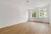 Wohnzimmer - Gemütliche 2-Raumwohnung in der südlichen Innenstadt! – saniert & sofort verfügbar