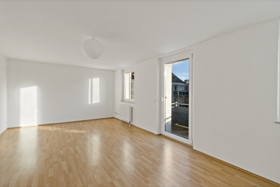 2 Geräumige 3-Raumwohnung mit Balkon in der John-Schehr-Str.10 (EG) und John-Schehr-Str. 8 (2.OG) - Foto 1