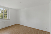 Kind/Arbeit - 2 Geräumige 3-Raumwohnung mit Balkon in der John-Schehr-Str.10 (EG) und John-Schehr-Str. 8 (2.OG)