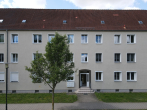 Aussenansicht - 2 Geräumige 3-Raumwohnung mit Balkon in der John-Schehr-Str.10 (EG) und John-Schehr-Str. 8 (2.OG)