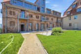 Aussenanlage - Erstbezug – Modernes Wohnen im historischen Ambiente (K11)