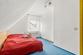 Schlafzimmer 1 1.OG - Wir haben die perfekte Doppelhaushälfte für Ihr Familienglück in der Gottfried-Keller-Siedlung