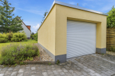 Garage - Sanierte Doppelhaushälfte mit Garage im Süden von Halle