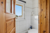 Gäste-WC OG - Sanierte Doppelhaushälfte mit Garage im Süden von Halle
