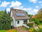 Aussenansicht - Familienglück in Niemberg – Gepflegtes Einfamilienhaus mit Pool, Sauna, Terrasse und Gartenhäuschen