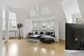 Wohnzimmer - Die Hausmannstürme als Nachbar