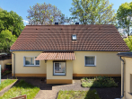 Aussenansicht 2 - Kleines Haus mit viel Potenzial!!!