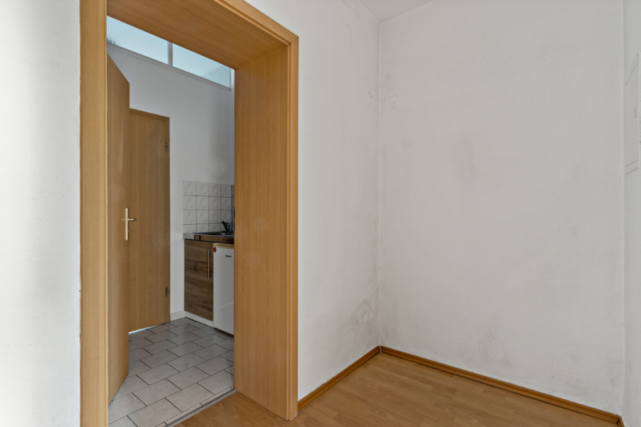 1-Raumwohnung mit Einbauküche in zentraler Lage! - Photo 1