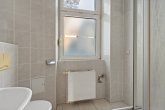 Badezimmer - 1-Raumwohnung mit Einbauküche in zentraler Lage!