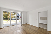 Wohnzimmer - Nicht lange zu haben, 3 Raum Wohnung in Bitterfeld mit Terrasse!
