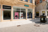 Hausansicht - Attraktive Eckladenfläche in der Leipziger Straße