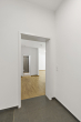 Eingang Wohnung - Zentral – Modern – Praktisch 4-Raumwohnung im Herzen von Halle inklusive Einbauküche, Stellplatz und einer riesigen Terrasse
