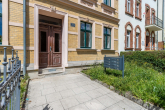 Hauseingang - Perfekt für junges Glück! 2 Zimmerwohnung mit Terrasse