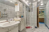Badezimmer - Großes Zweifamilienhaus in der Goethestadt Bad Lauchstädt mit Nutzungspotenzial