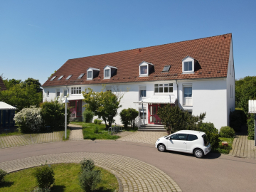 Vermietete Eigentumswohnung im beliebten Hoppbergsblick/Seeben inklusive Außenstellplatz! 06118 Halle / Seeben, Etagenwohnung zum Kauf
