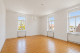 Schlafzimmer 1 - Kernsaniertes und strahlendes “Liebhaberstück” – großes Einfamilienhaus in Steuden!