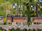 Vogelperspektive - Charmantes Reihenmittelhaus mit Garten und viel Potenzial im beliebten Süden von Halle