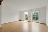 Wohnzimmer - Charmantes Reihenmittelhaus mit viel Platz, Keller und Garten in gefragter Lage von Zwintschöna