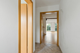 Flur - Charmantes Reihenmittelhaus mit viel Platz, Keller und Garten in gefragter Lage von Zwintschöna
