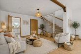 Beispiel Wohnzimmer - Charmantes Reihenmittelhaus mit viel Platz, Keller und Garten in gefragter Lage von Zwintschöna
