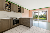 Küche EG ( KI bearbeitet) - Reihenmittelhaus in junger Wohnsiedlung- Parkblick inklusive!