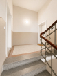 Treppenhaus - Lichtdurchflutete Maisonettewohnung mit Balkon und hochwertiger Ausstattung