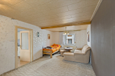 Wohnzimmer EG - Modernisierungsbedürftiges DHH mit großem Garten und Erweiterungspotenzial!