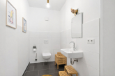 Gäste WC - Hochwertige Eigentumswohnung mit Balkon in begehrter Wohnlage!